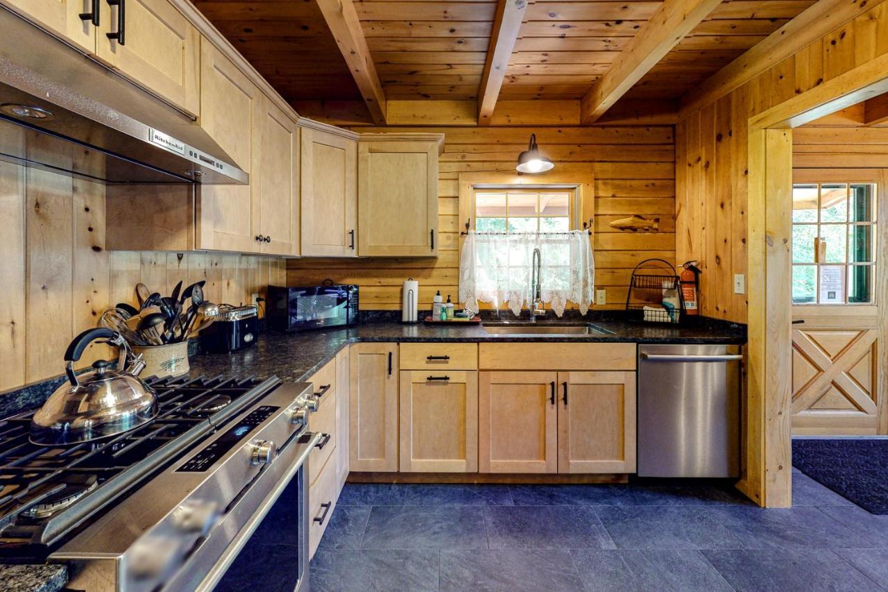 Mooseleuk Lodge The Highlands エクステリア 写真
